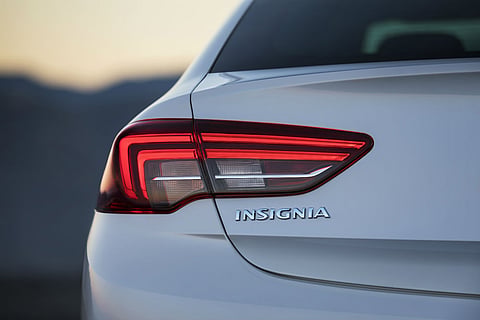 Opel revela segunda geração Insignia
