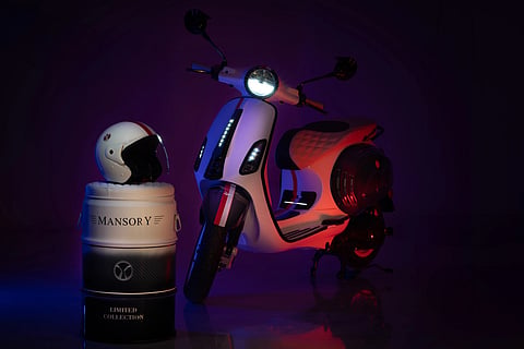 Vespa Elétrica é alvo de transformação da Mansory