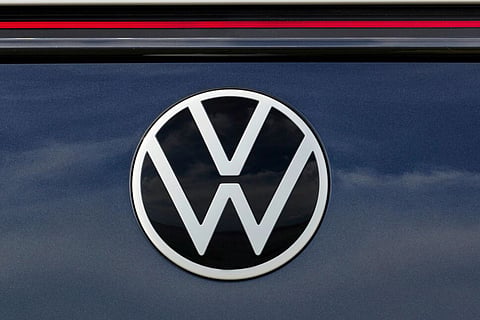 VW e trabalhadores com acordo: corte de 35.000 empregos e fábricas não fecham