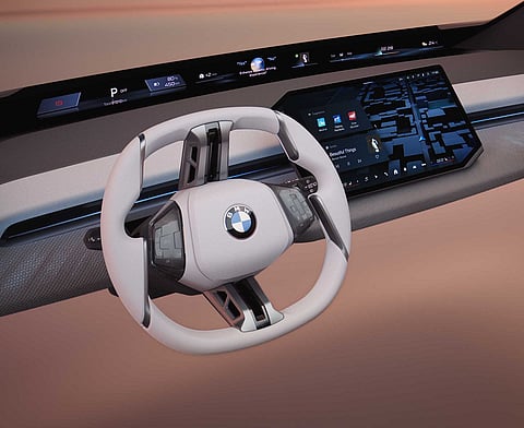 BMW mostra novo conceito iDrive Panoramic Vision no CES 2025