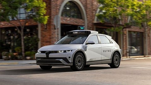 A Waymo apresenta os melhores valores de segurança analisados.