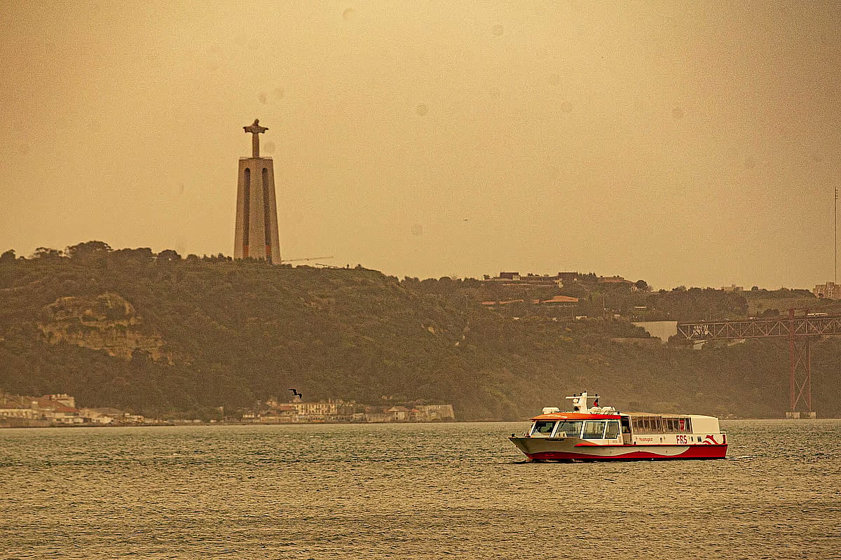 Sahara dust and high heat persist until Saturday