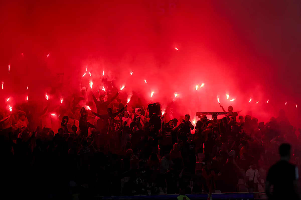 10 detidos por suspeitas de agressões antes do jogo de futsal entre o Sporting e Benfica
