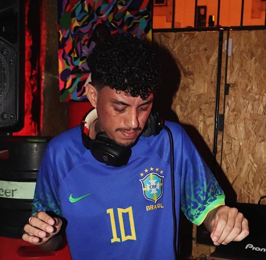 DJ Puro Suco lança projeto "Quintal" com música brasileira e entrada gratuita em Lisboa