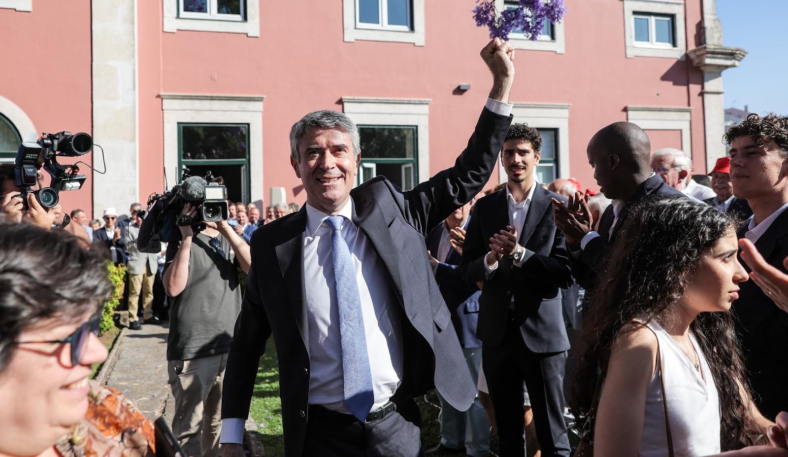 José Luís Carneiro calls for efforts towards single lists for federations and local branches and proposes a date for elections