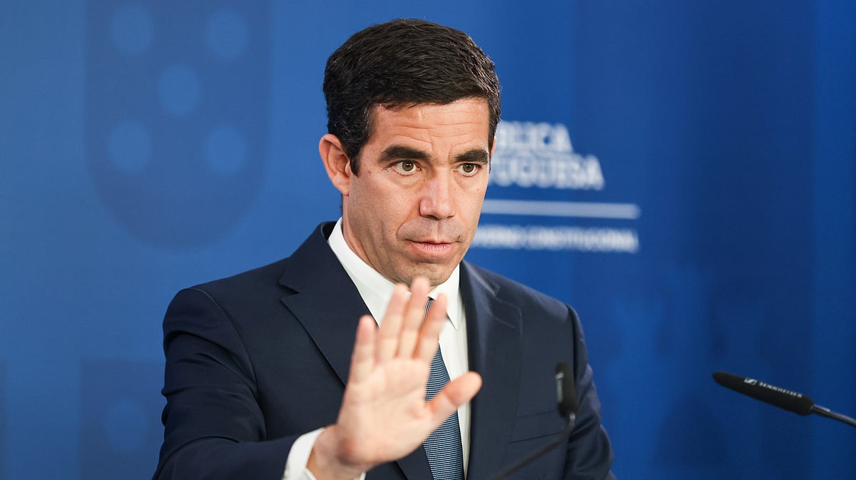 Government dismisses 'surveillance' accusations regarding journalists; PS and BE remain doubtful