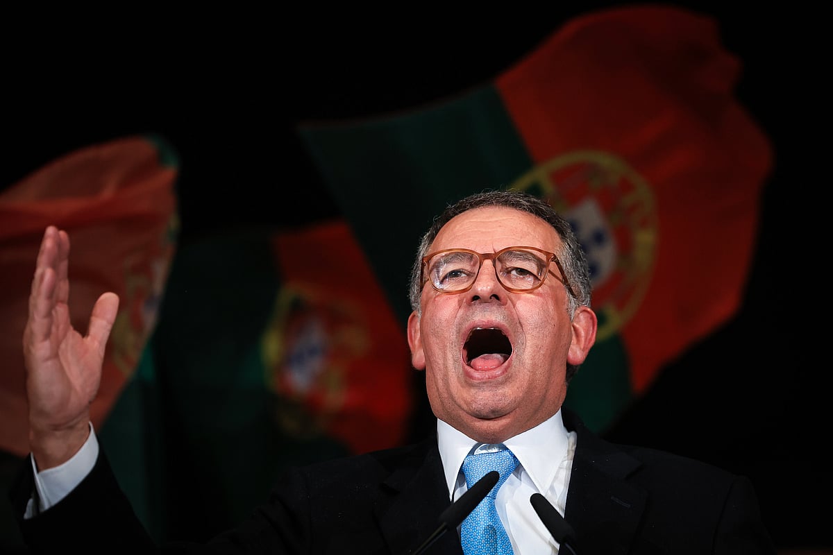 Seguro states that it is necessary to "fulfil April" in social justice, dignity of work and truth