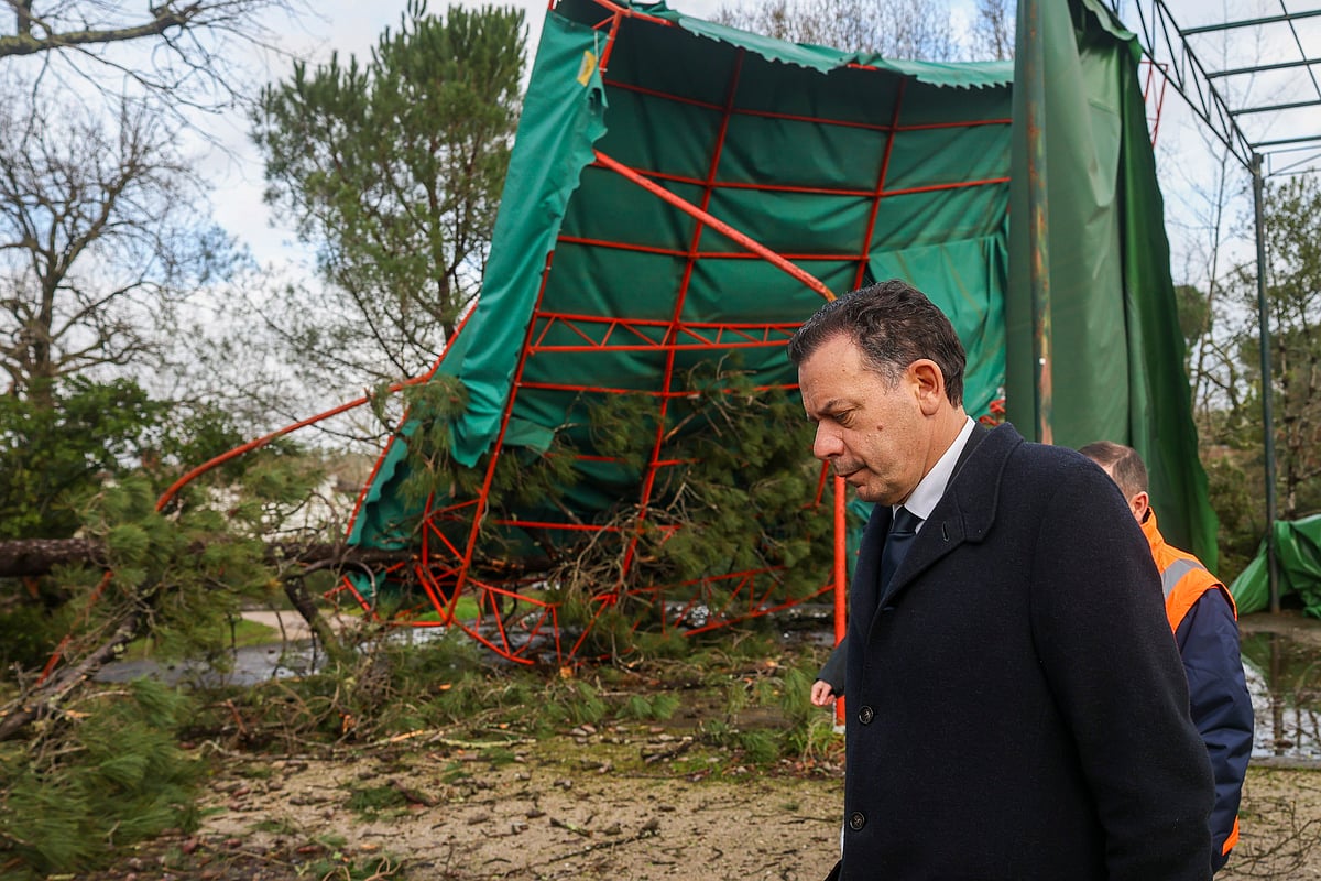 Government offers support to radio stations after storm