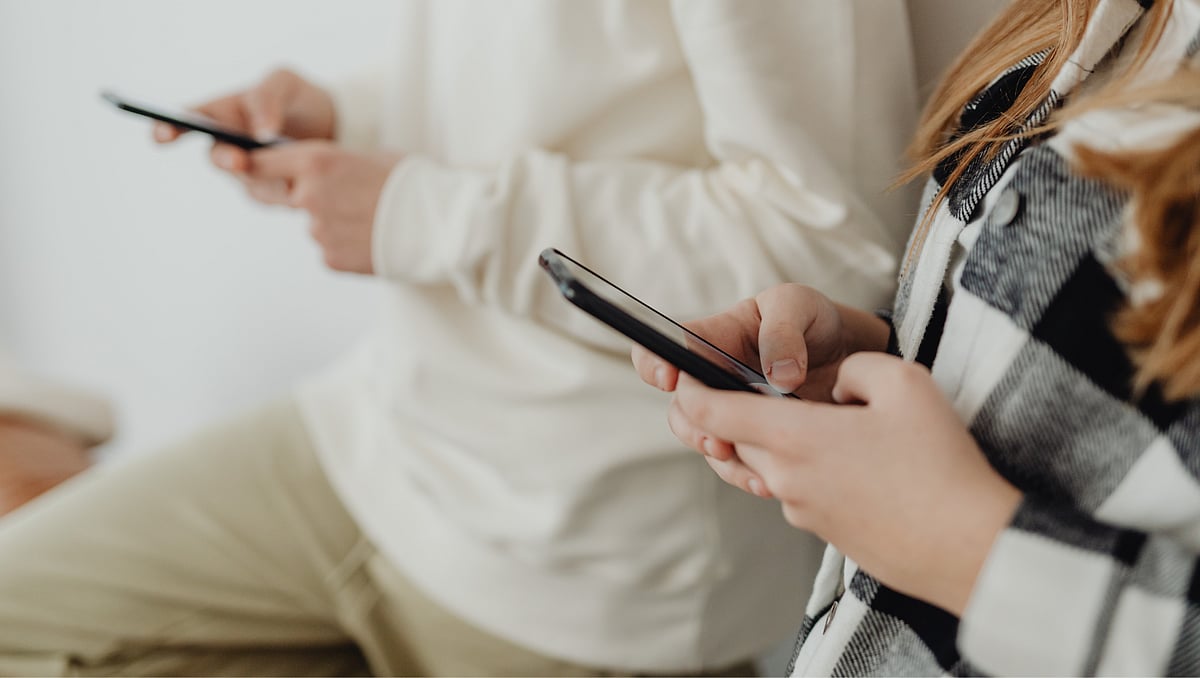 Lifelines: messaging apps help police find missing persons