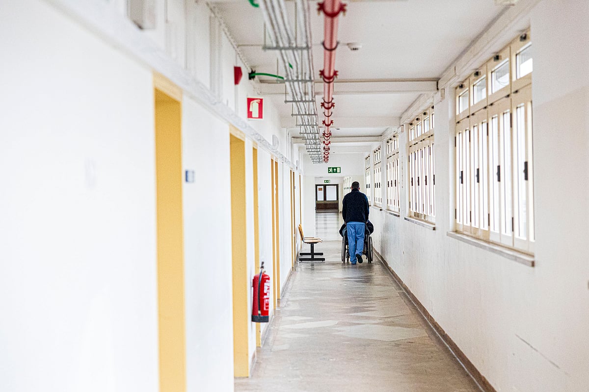 Ask the Lawyer: Does a serious illness give priority in residence renewal?