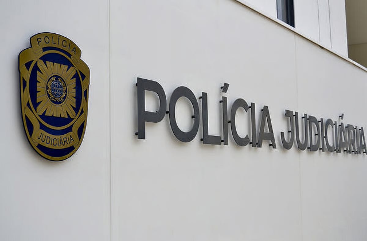 PJ arrests 18 suspects for profiting 500,000 euros from payment card fraud