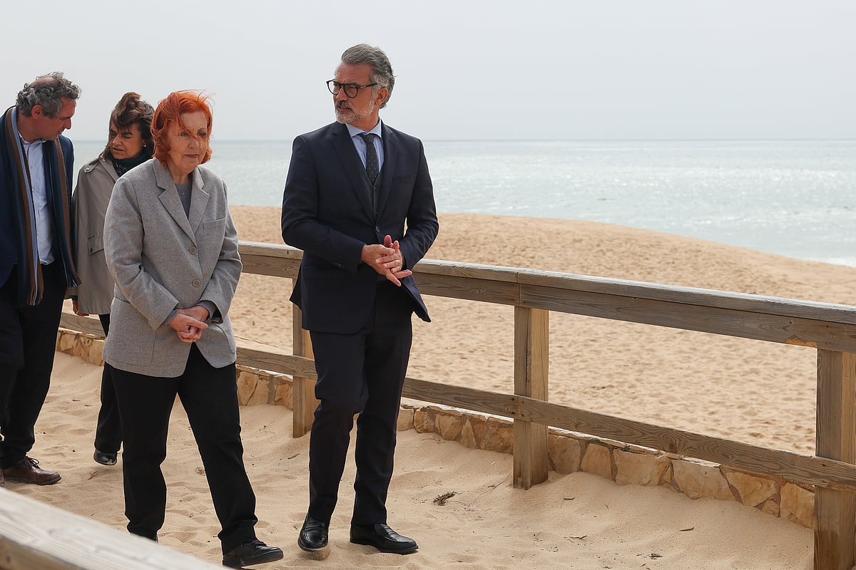 Environment Minister classifies intervention on cliffs as "super urgent"