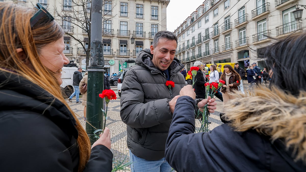 Hundreds join CGTP protest for "equality between women and men" in Lisbon (photo gallery)