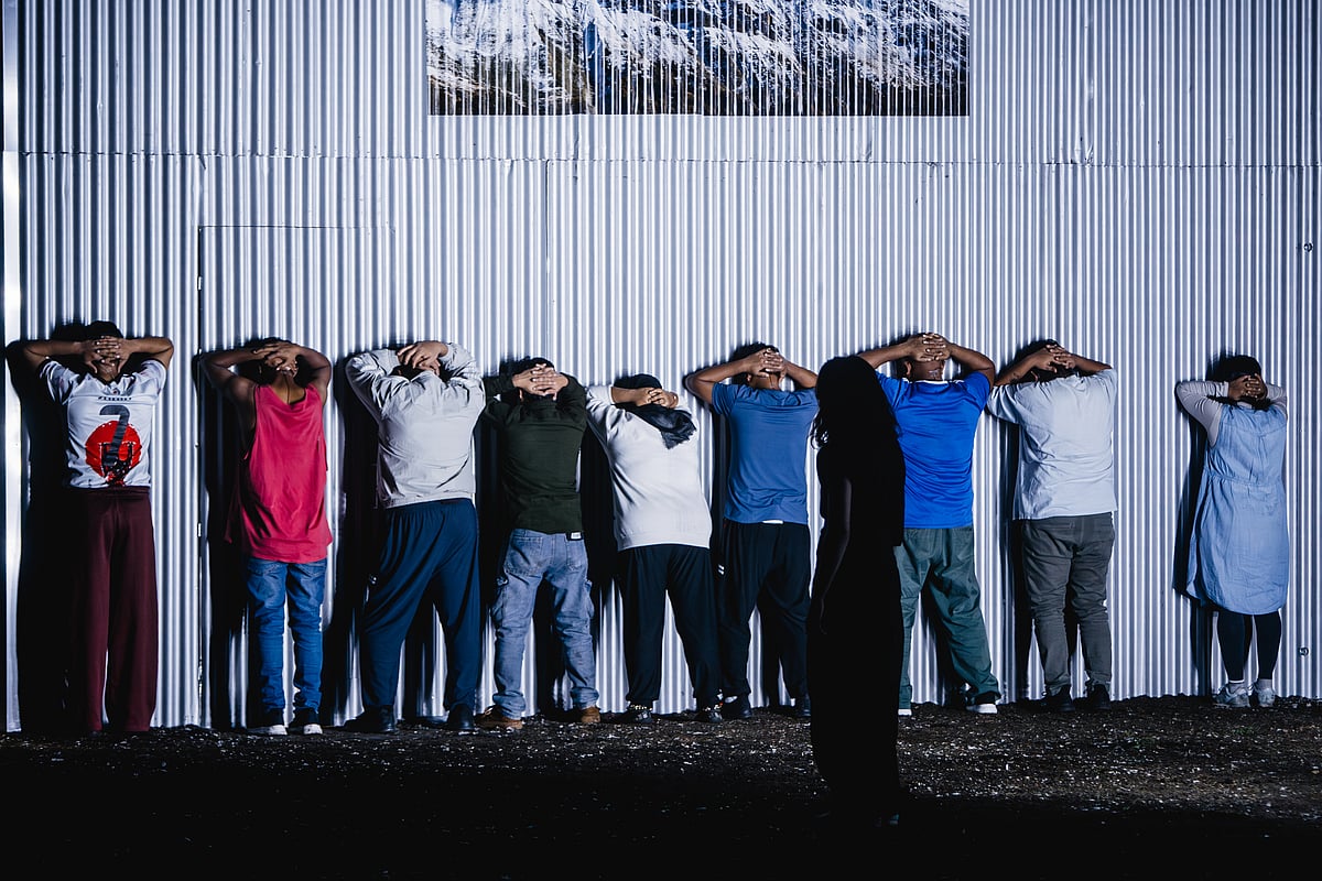 'An Enemy of the People' proposes a reflection on immigration while giving it a voice