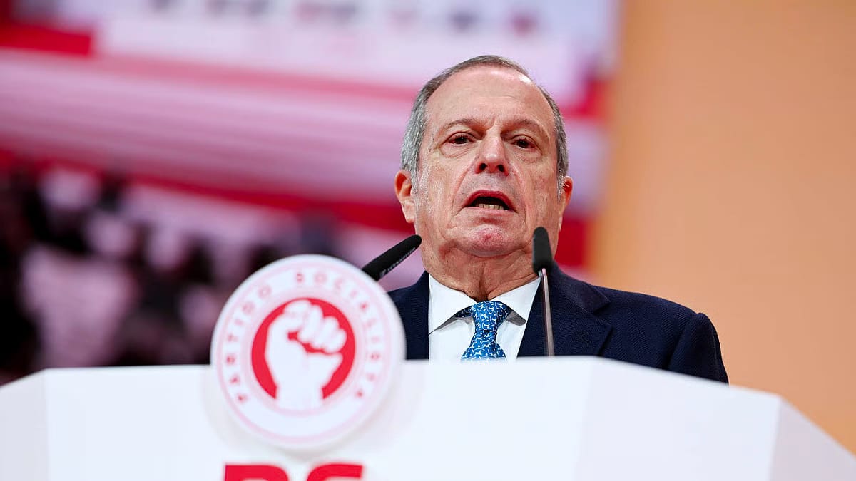 Carlos César to run for PS president again but anticipates "greater public discretion"