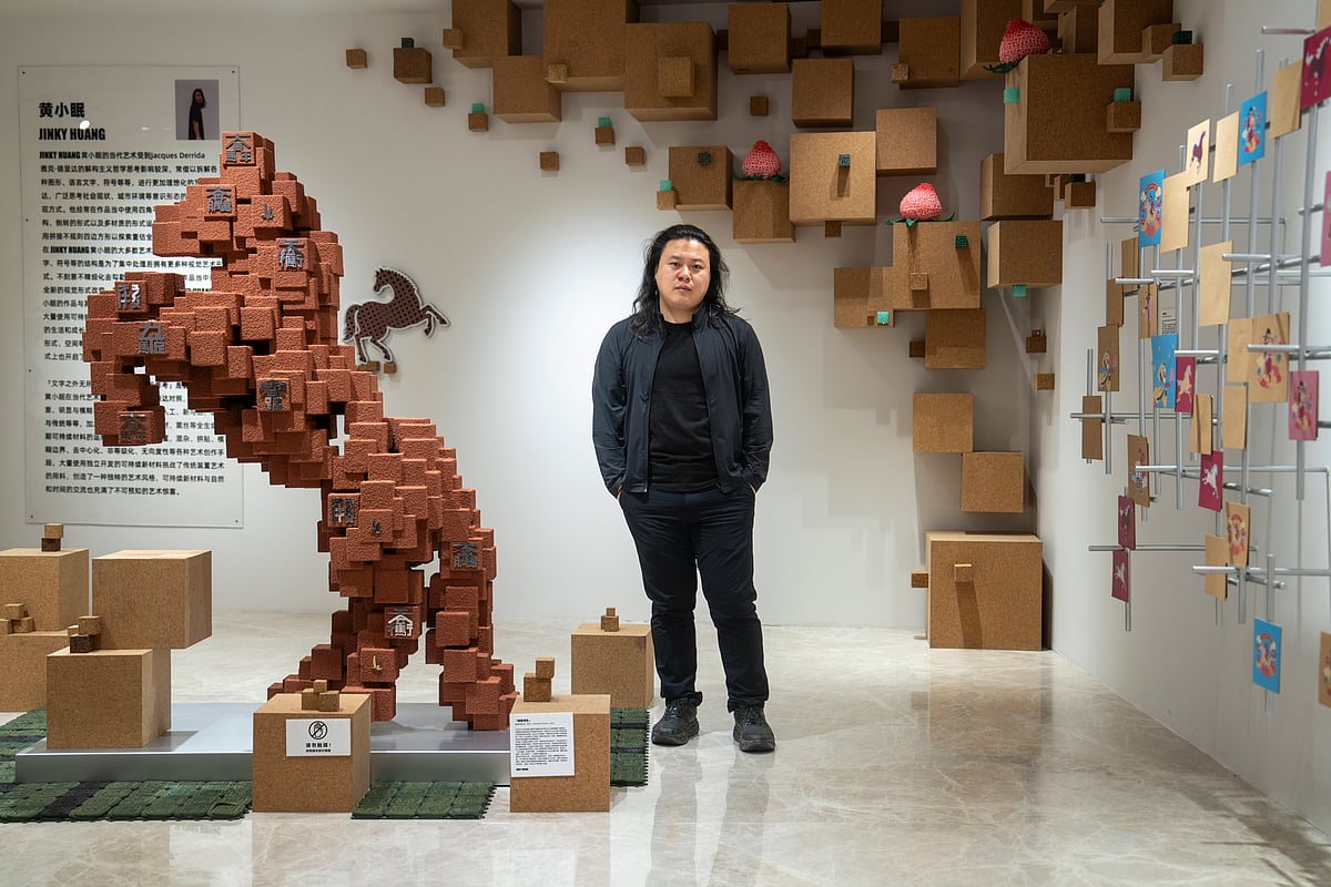 Chinese artist Jinky Huang and Portuguese cork: the material that shapes art and promotes sustainability