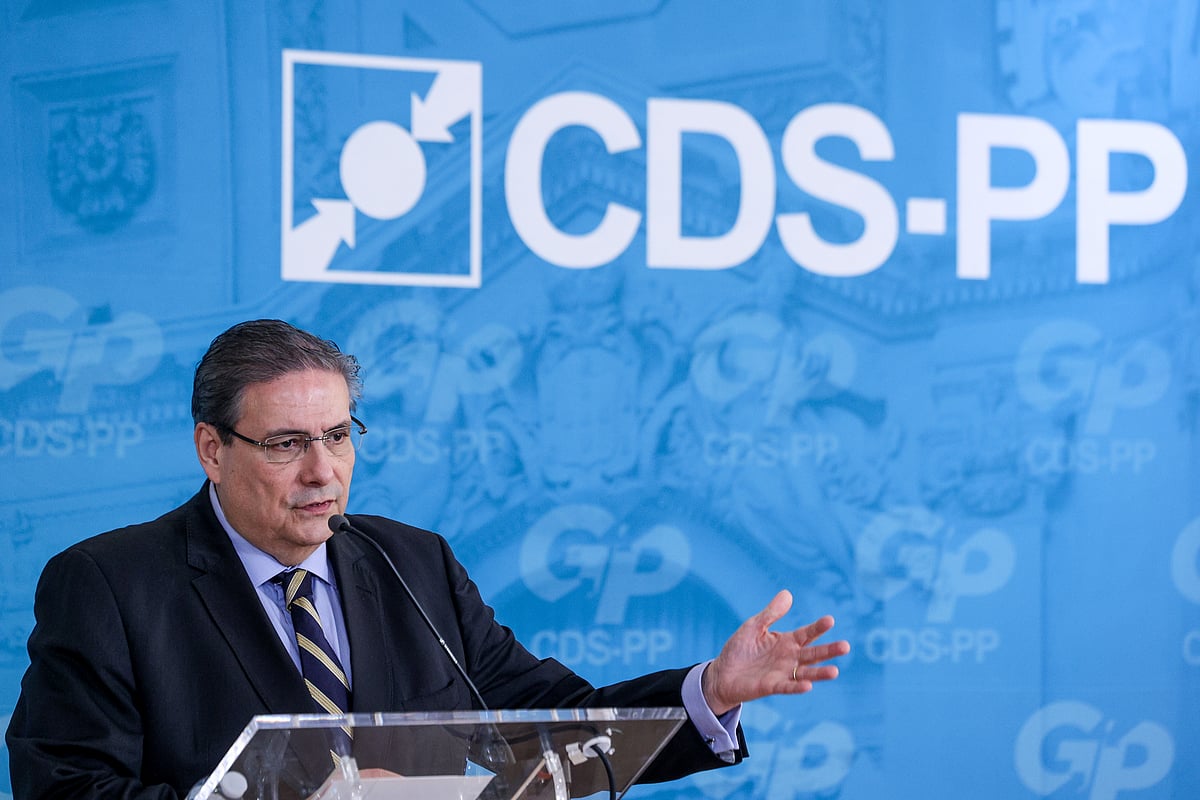 Minister accuses PS of wanting to "maintain omnipresence in State bodies"