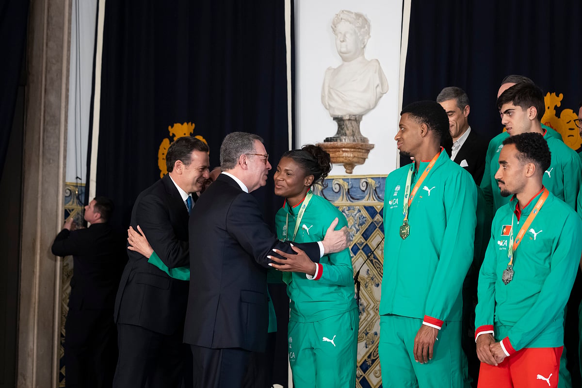 President of the Republic decorates World Indoor Athletics Championships medallists