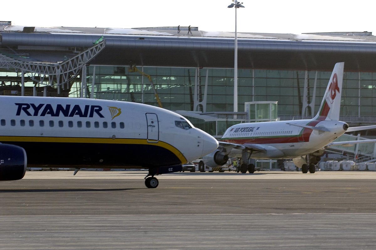 War “will hurt everyone” with more expensive tickets and lower demand, airlines warn