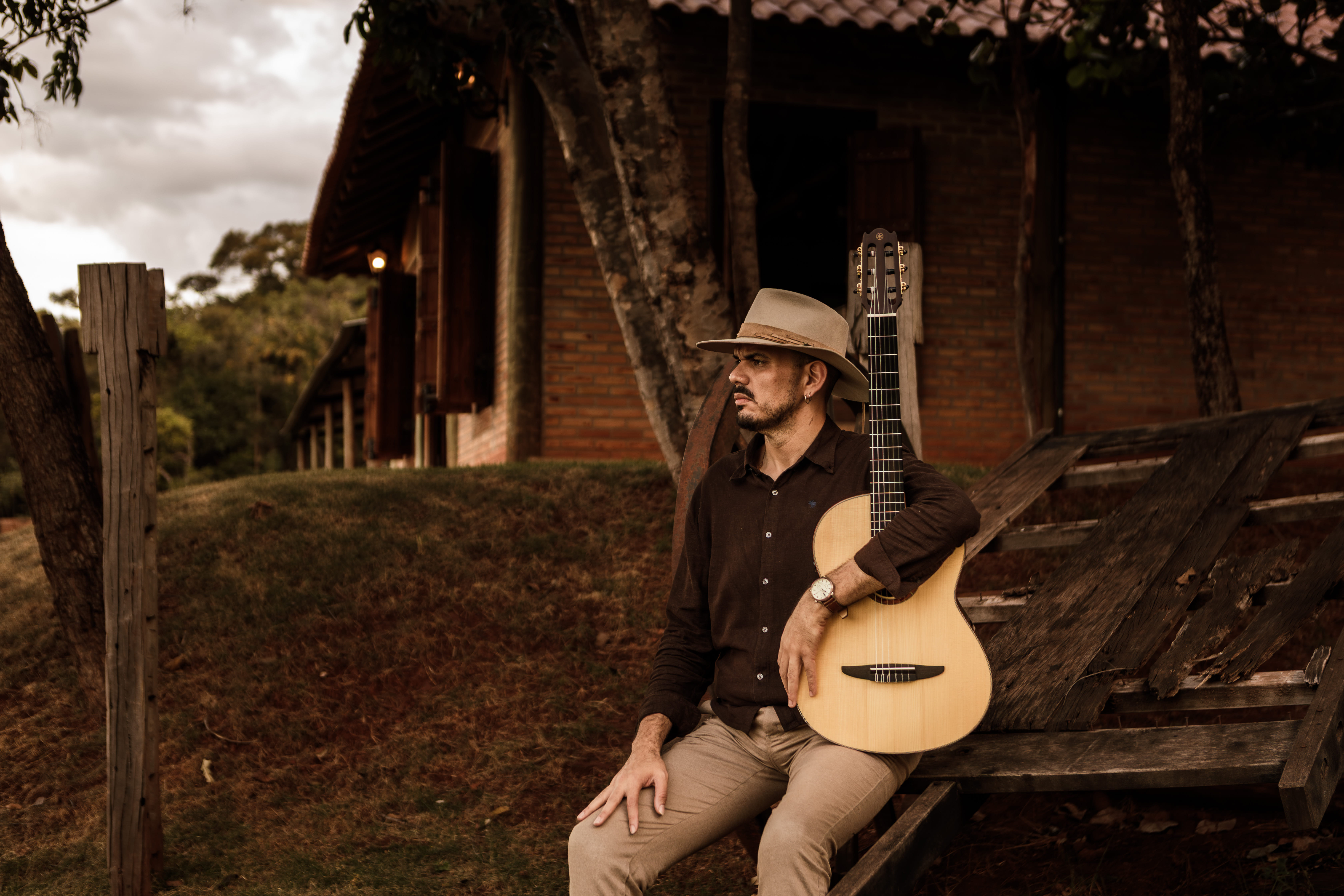 Brazilian artist Henrique Maluf brings sounds of the Pantanal to concerts in Lisbon and Almada