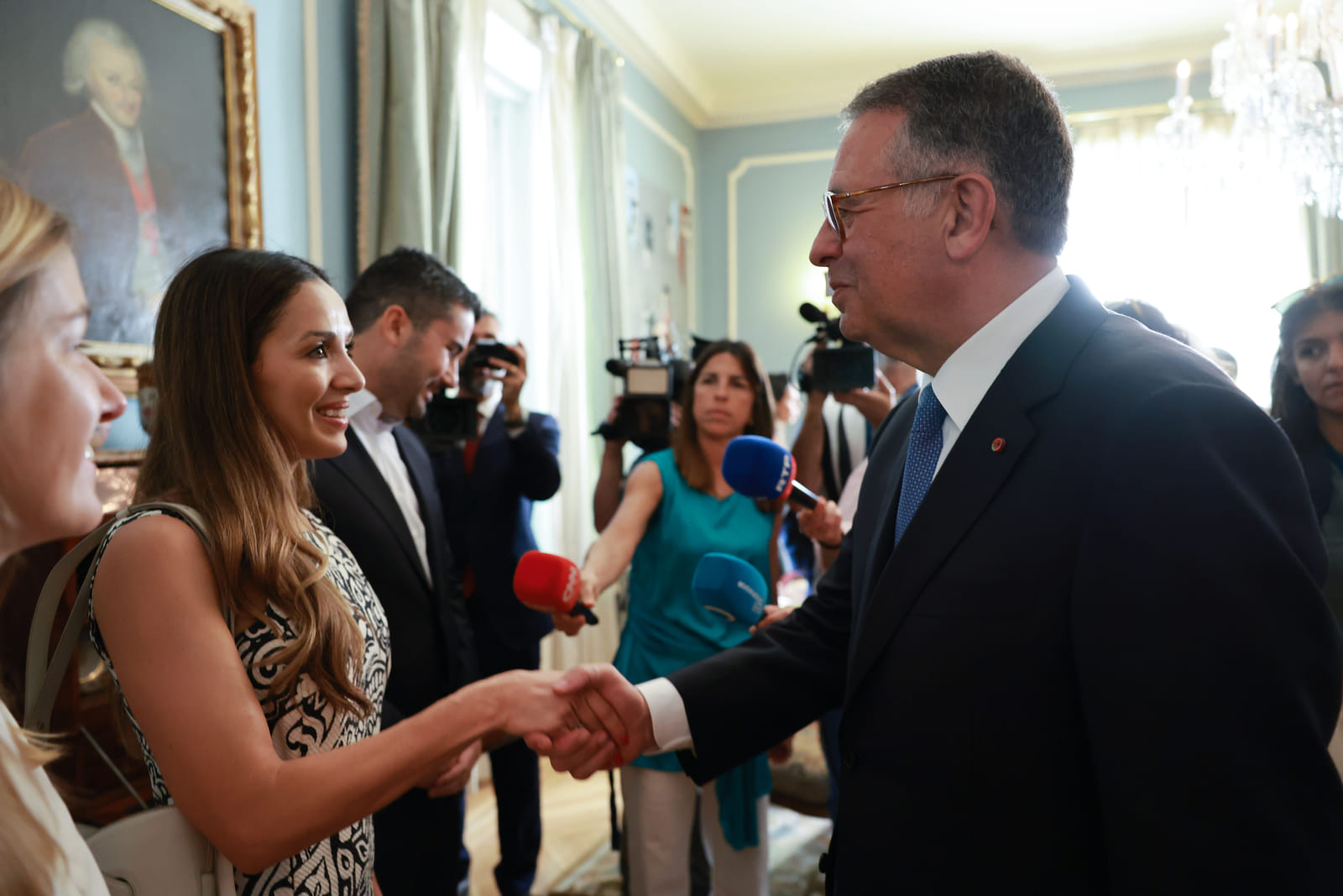 Portugal needs some improvements to be an extraordinary country to work in, says Seguro in Madrid - SAPO