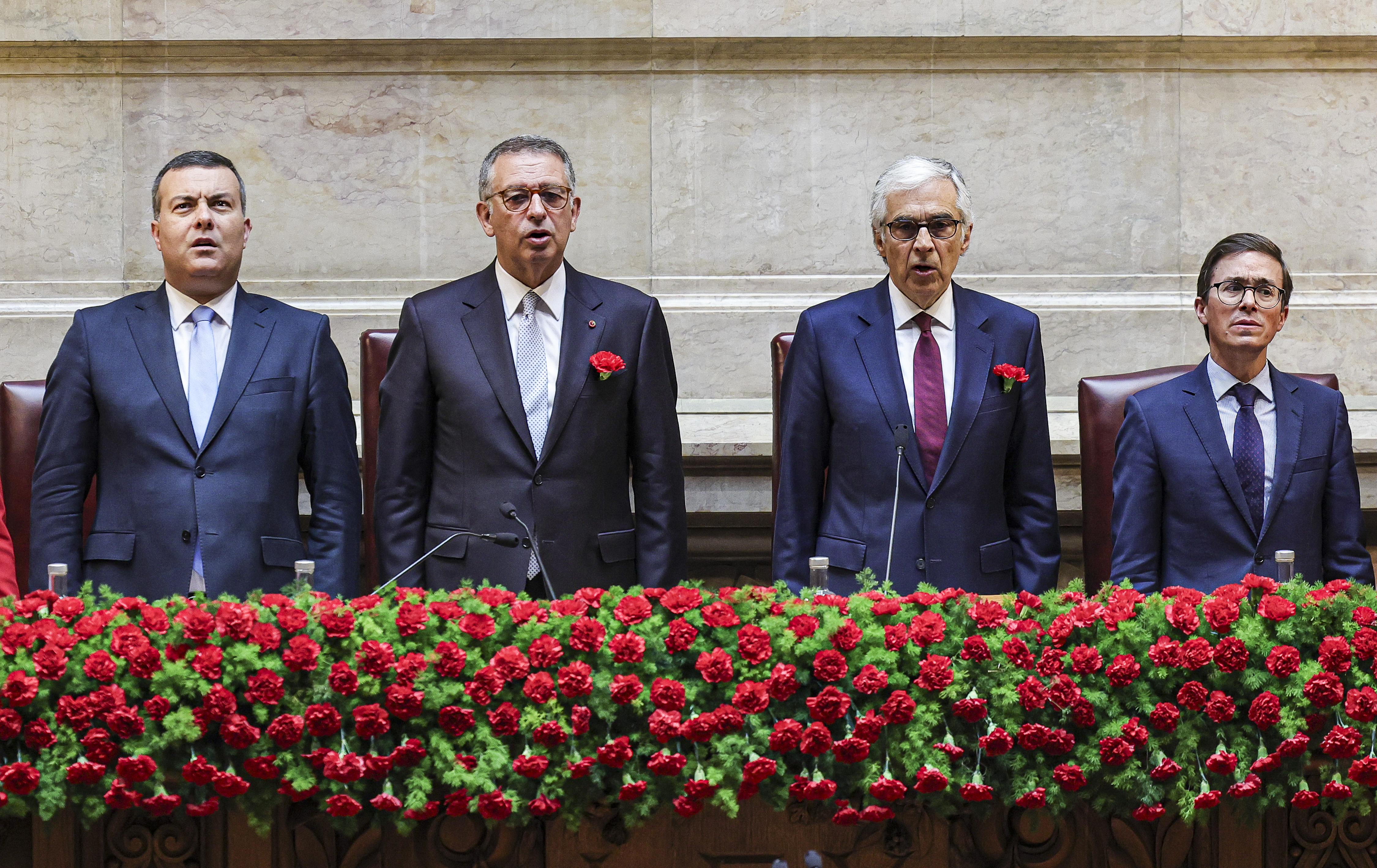 Figure of the Day: The carnation of Seguro