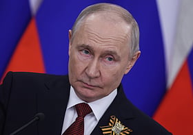 Internacional putin afirma que conflito na ucrânia entra na fase final e abre porta a reunião com zelensky 2026 doc. 20260509. 47074013. 12944491 internacional o presidente russo, vladimir putin, afirmou este sábado, 09 de maio, que a guerra na ucrânia "está a chegar ao fim",... Iustitia. Bg putin afirma que conflito na ucrânia entra na fase final e abre porta a reunião com zelensky 2026 2026-05-09 22:06:07 justiça - iustitia. Bg internacional