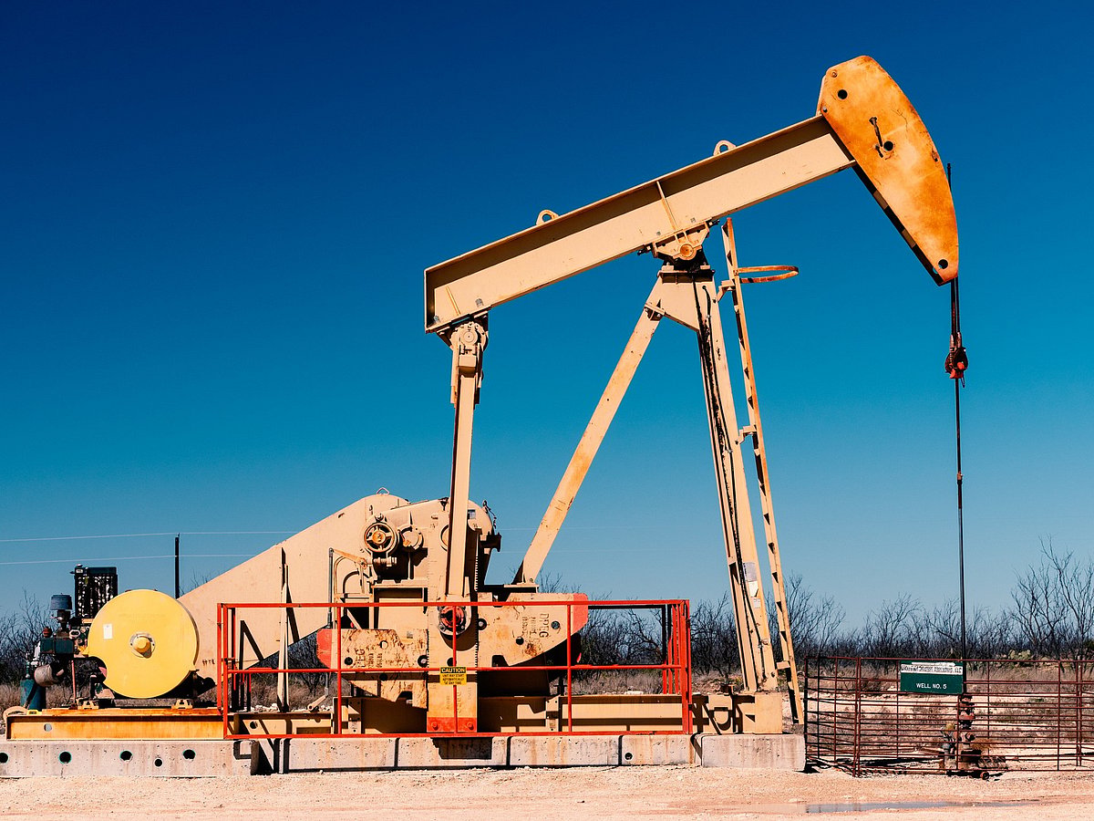 Petróleo em queda. "O mercado assume que a China já não é tão dependente"