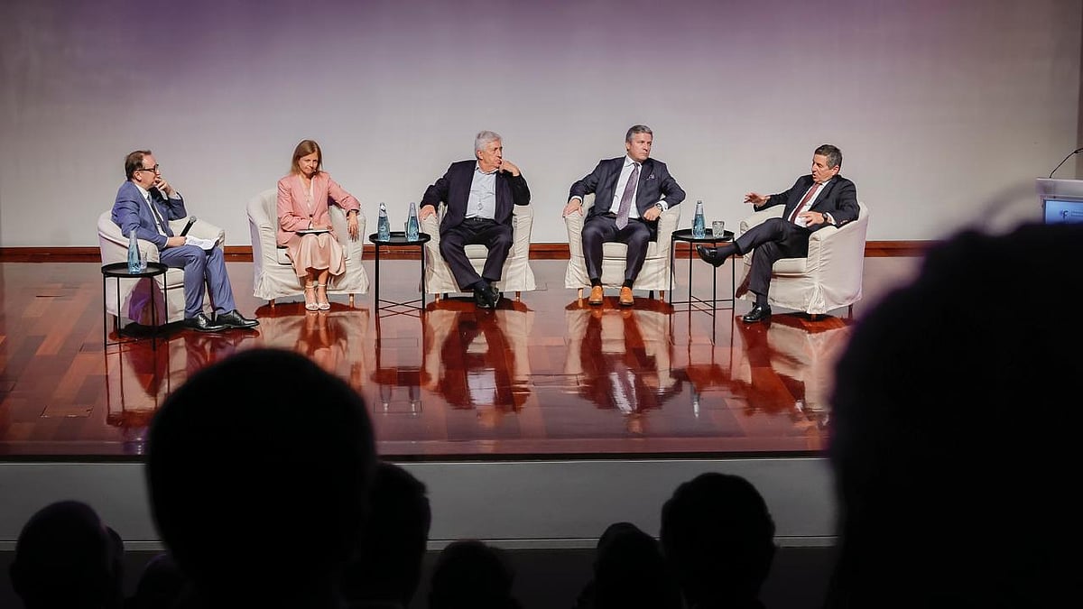 There is a distrust of large companies. Anyone who has one that is slightly above average is considered a crook in Portugal