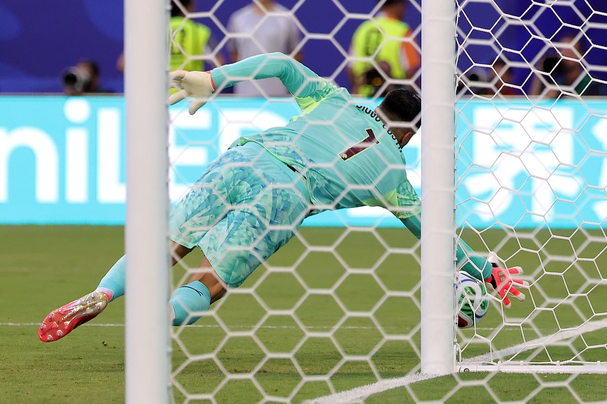 Colombia-Portugal. Change of Neves in the starting eleven: João out, Rúben in