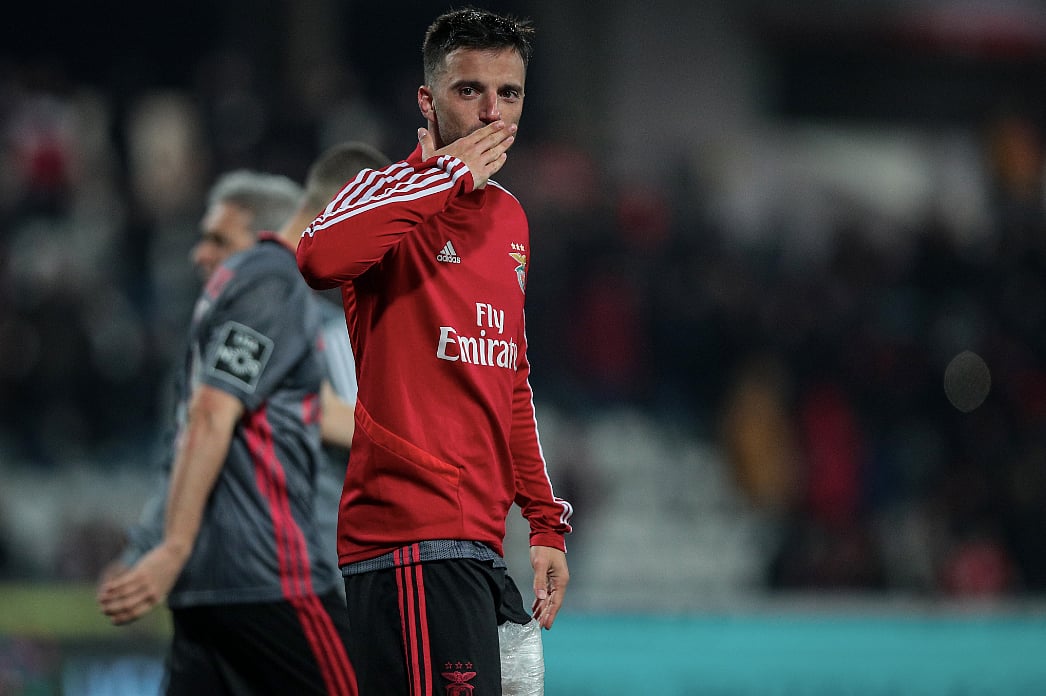 Andreas Samaris regressa ao Benfica para treinar equipa de sub-16