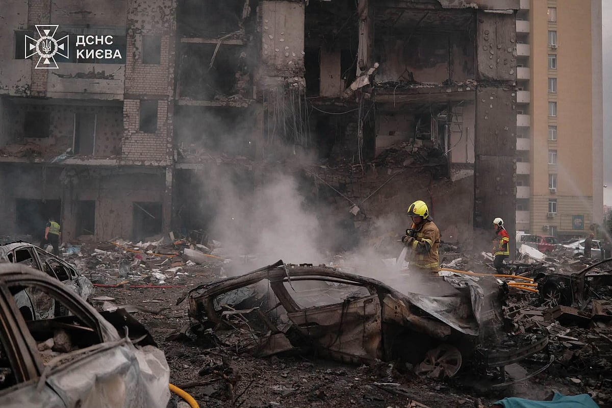 Pelo menos onze mortos em ataque russo com mísseis e drones em Kiev