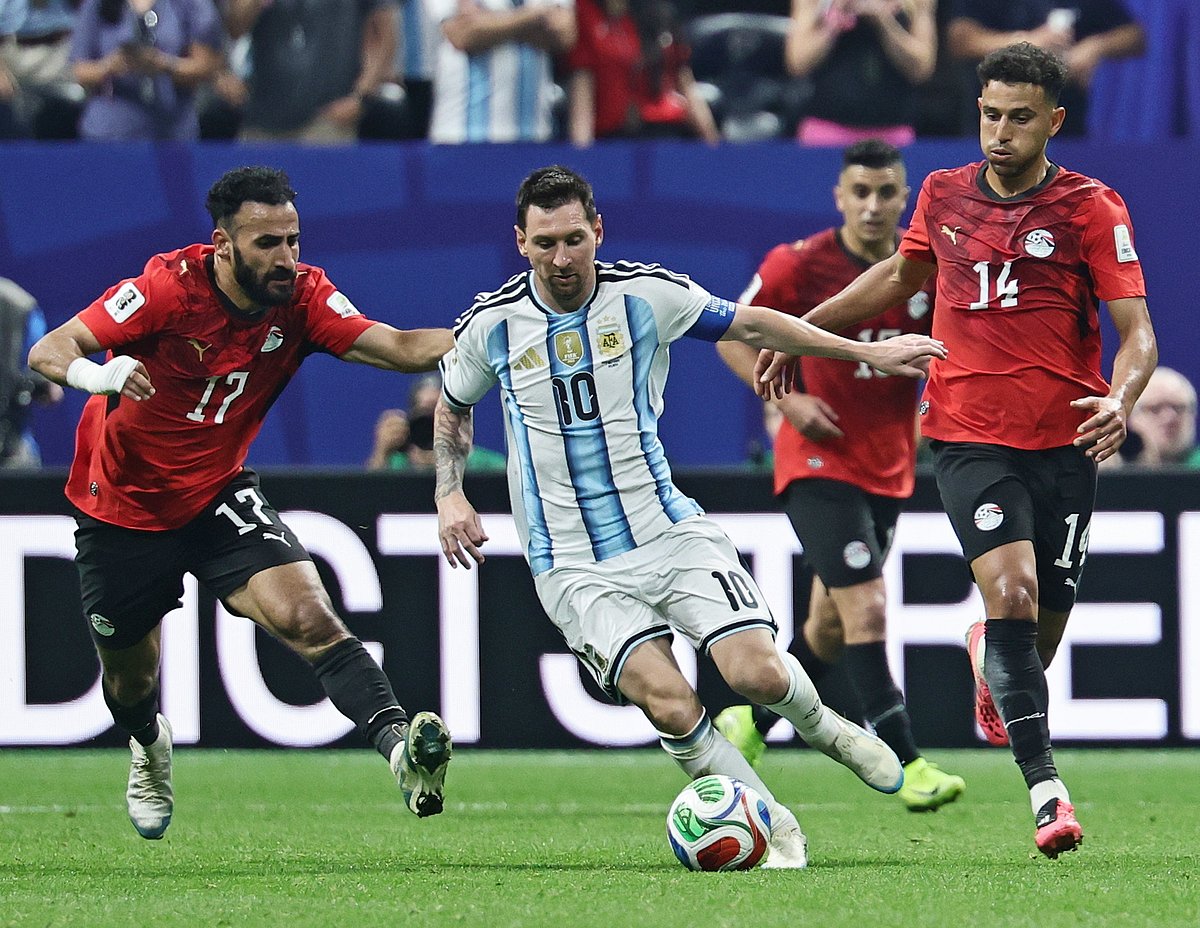 Reviravolta argentina com três golos nos últimos 15 minutos vale lugar nos quartos de final