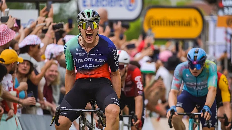 Tour. Olav Kooij procurou estrelato na Decathlon e encontrou a vitória à primeira oportunidade para sprinters