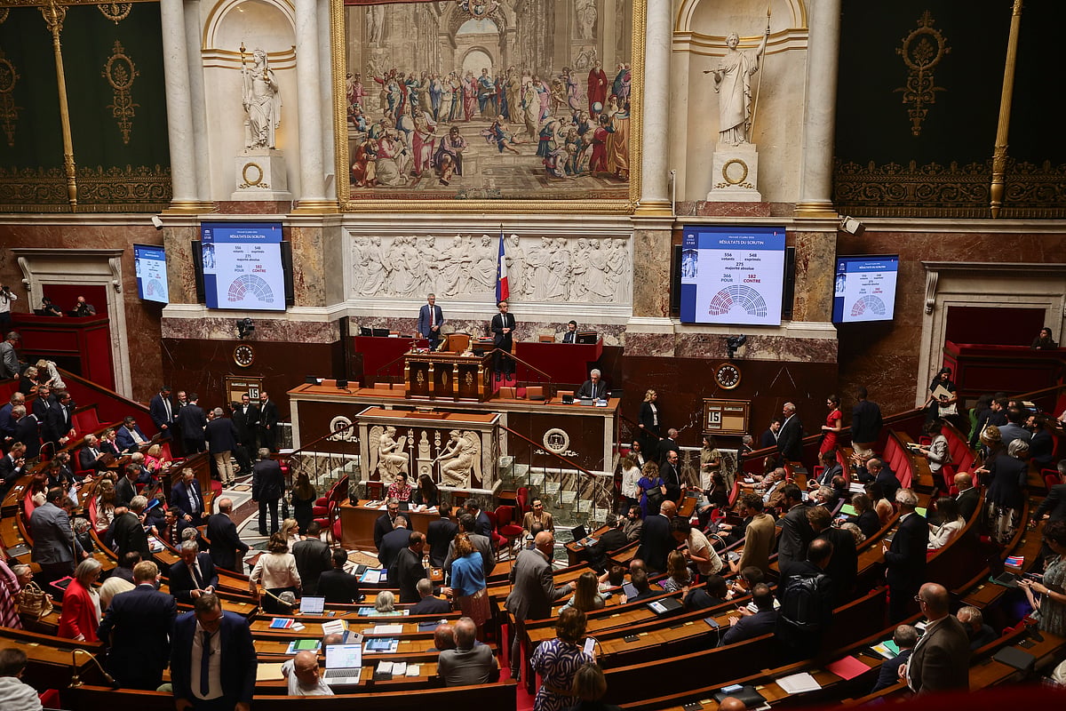 Deputados franceses aprovam eutanásia