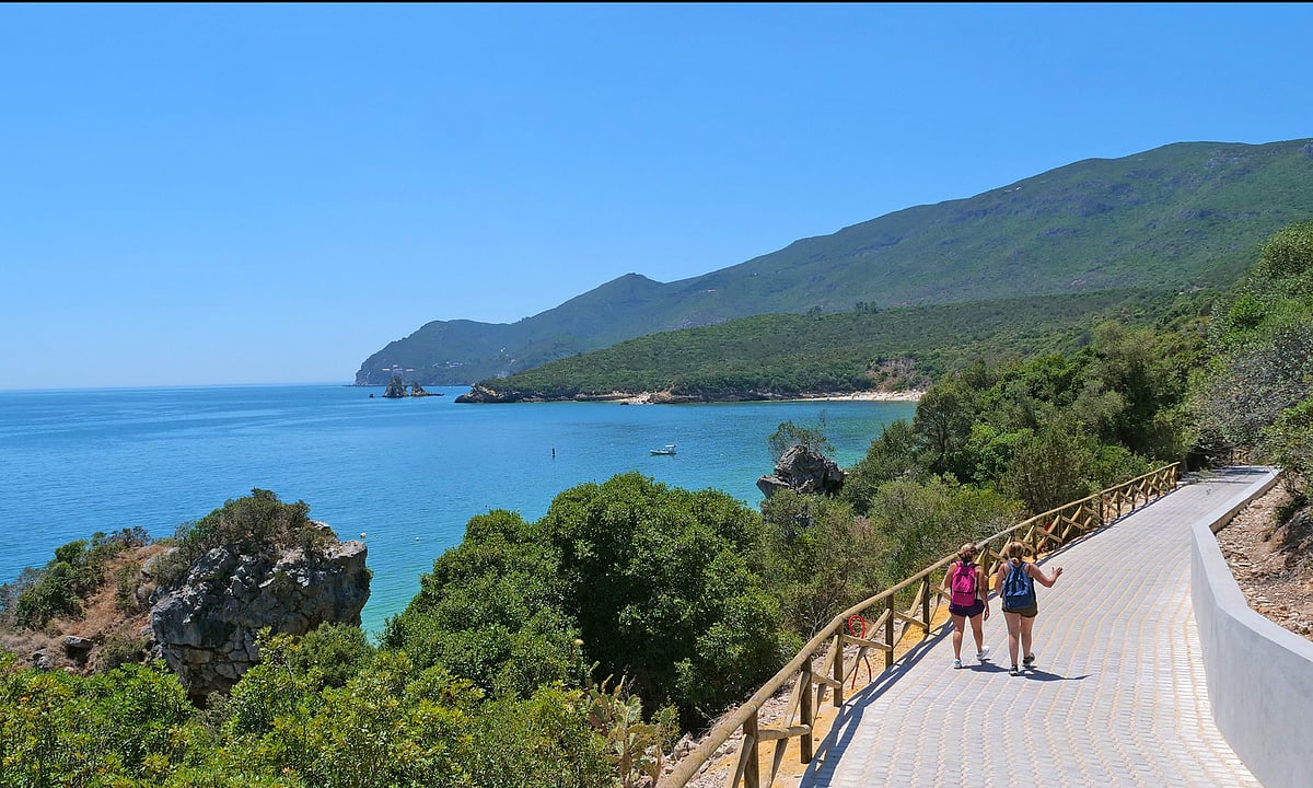 Arrábida. Governo reafirma que praias são públicas e Câmara de Setúbal confia na justiça para travar privatização
