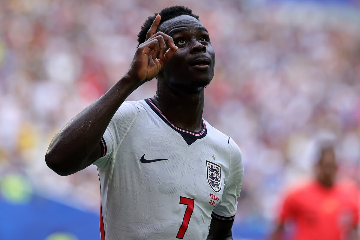 Inglaterra bate França por 6-4 em jogo frenético e conquista terceiro lugar do Mundial