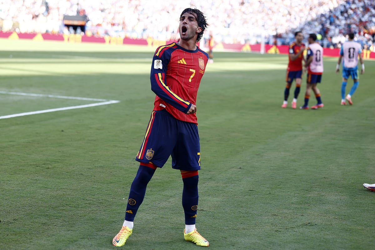 Espanha destrói sonho argentino e sagra-se campeã do Mundo pela segunda vez