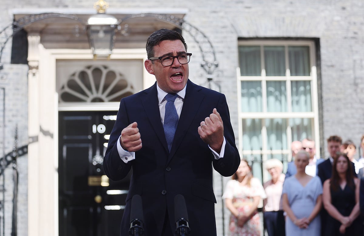 Reino Unido: Burnham limpa governo de aliados de Starmer (mas Reeves recusou um cargo)