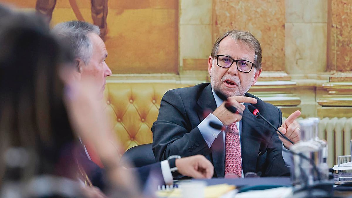 Chega admite moção de censura mas "não a deseja", diz Ventura