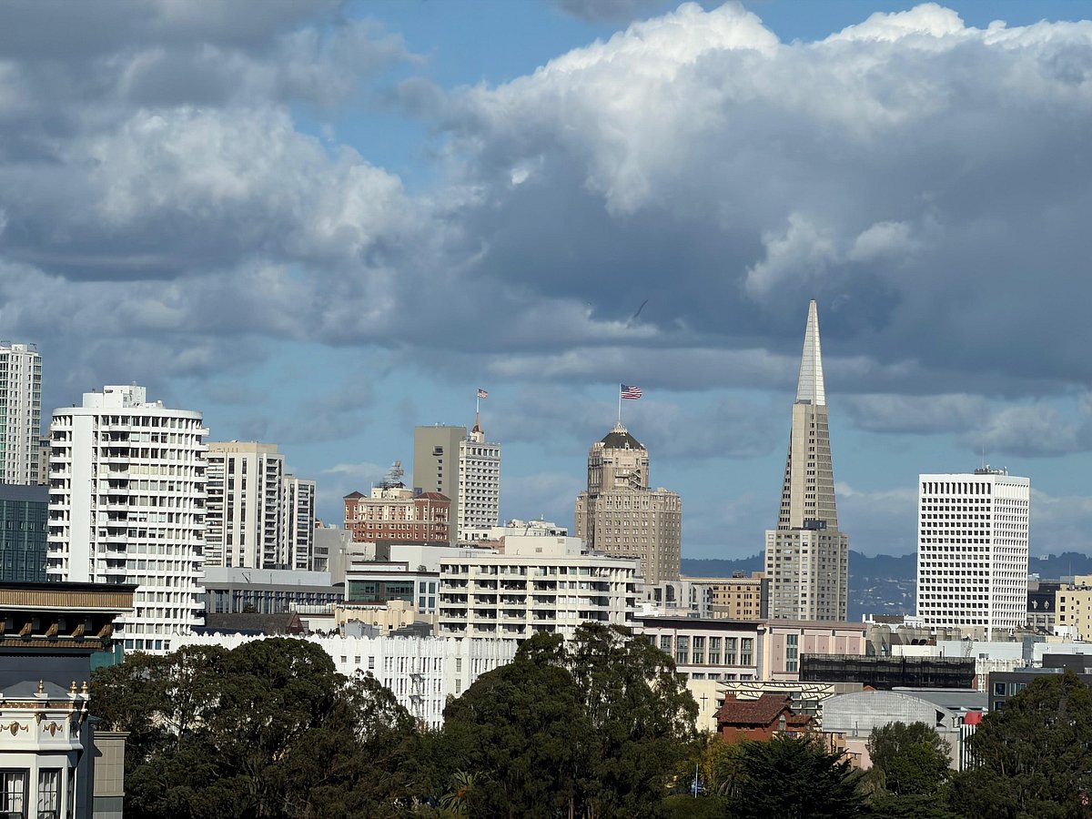 "Arranha-céus Transamerica Pyramid, em São Francisco, é de William Leonard Pereira, um luso-americano"