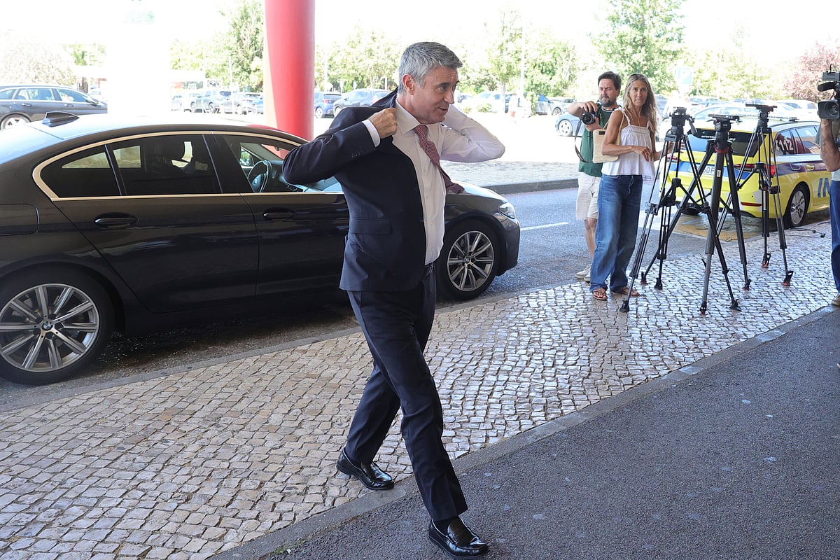 Carneiro states that everything he said to Montenegro “remains valid” after Luís Neves’ press conference
