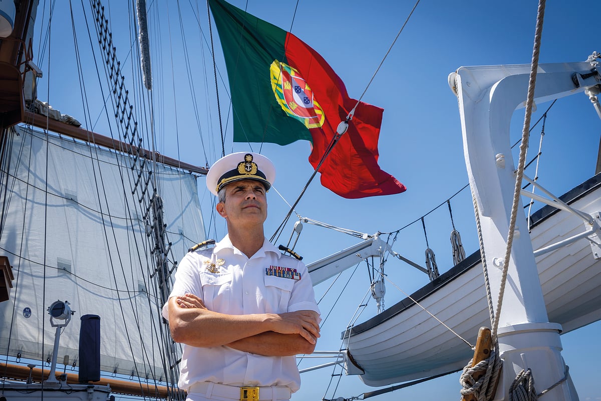 Brindar nos eventos na 'Sagres' com vinho Madeira "permitiu recriar um momento histórico da ligação de Portugal aos EUA"