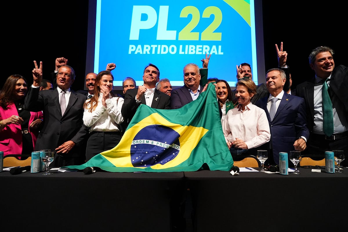 Afinal, Flávio Bolsonaro escolheu um homem como candidato a vice