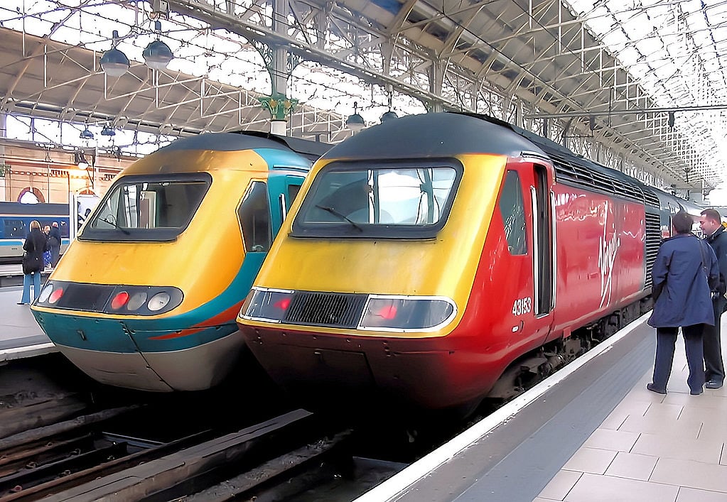 Falha elétrica afeta rede ferroviária no norte de Inglaterra
