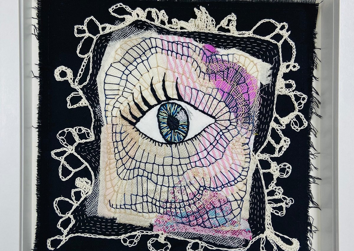 Curated by a Brazilian, artist Maria Caroço opens a new exhibition in Lisbon