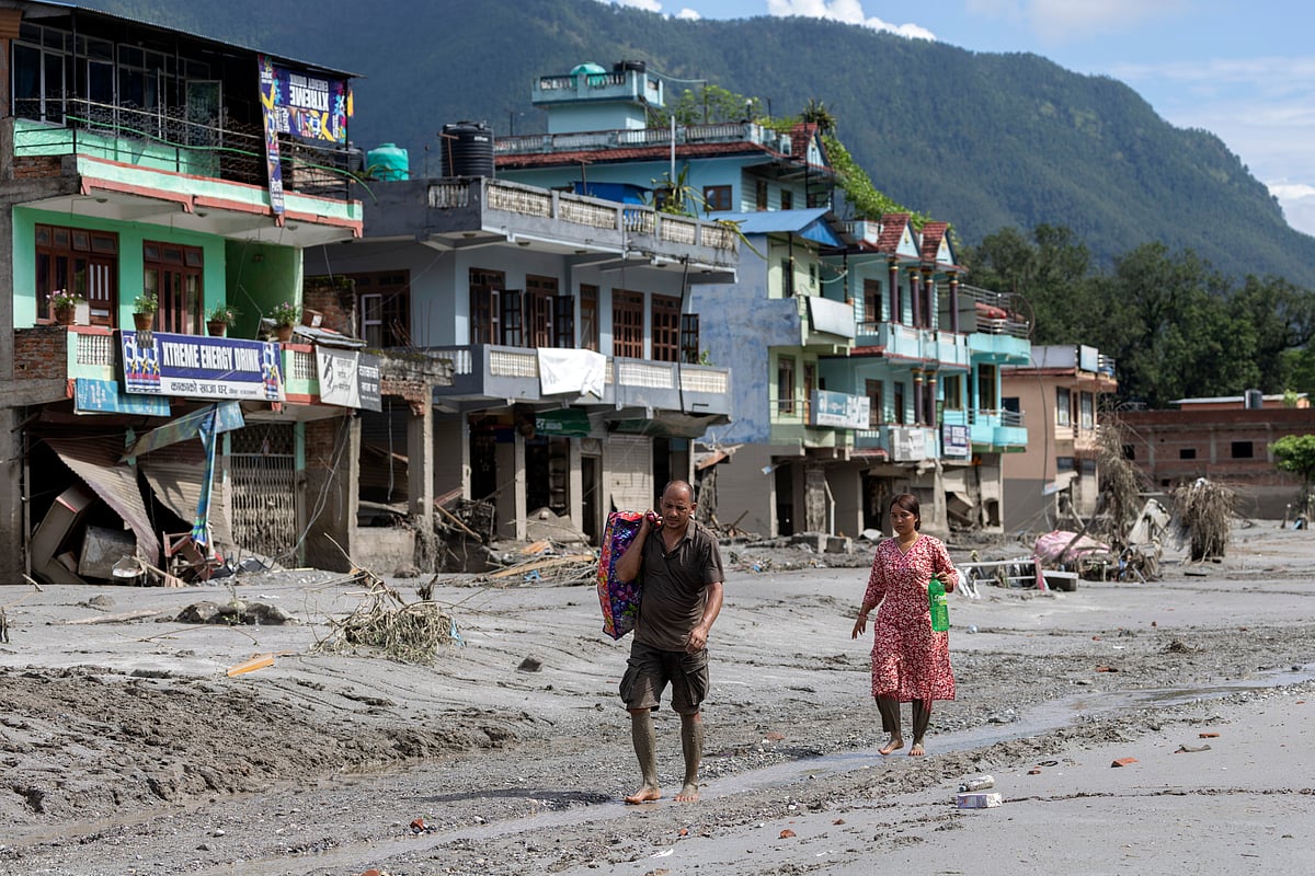 Nepal procura desaparecidos e alerta para risco de nova enxurrada