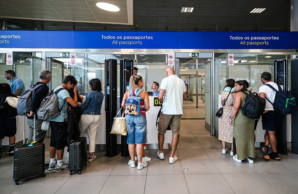 Full collection of biometric data from non-EU passengers begins in September
