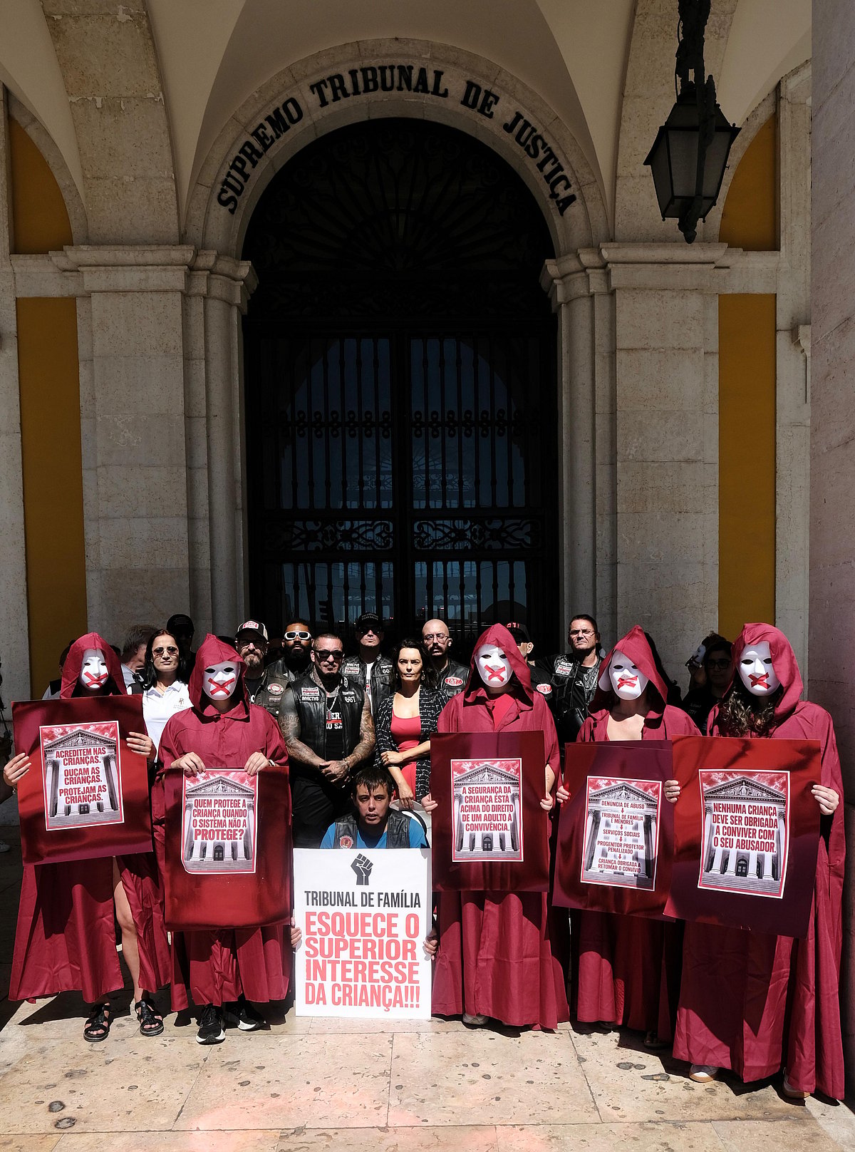 Protest highlights judicial handling of child abuse cases