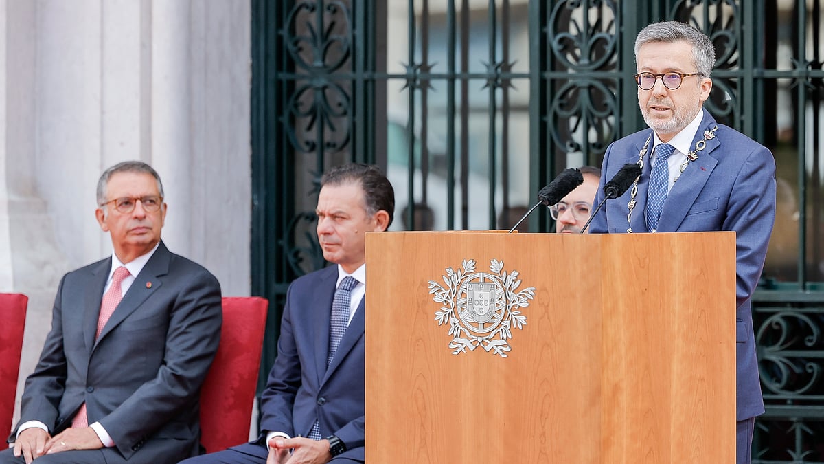 Moedas warns housing and security tests threaten the Republic